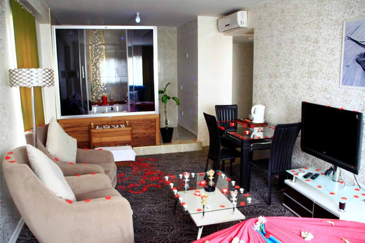 Hit Suites Beylikduezue Büyükçekmece Exterior foto